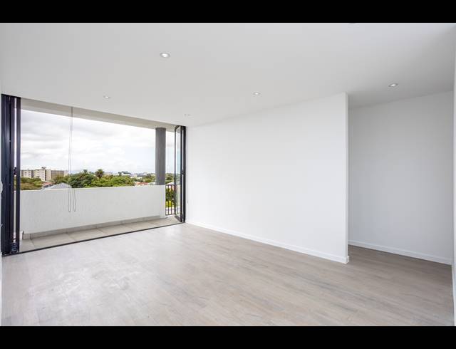 2 BEDROOM APARTMENT FOR SALE IN CLAREMONT